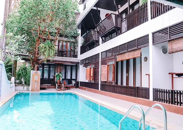 Baan Huenphen Boutique Hotel