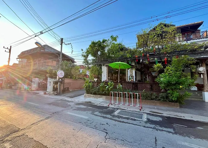 Baan Huenphen Boutique Hotel